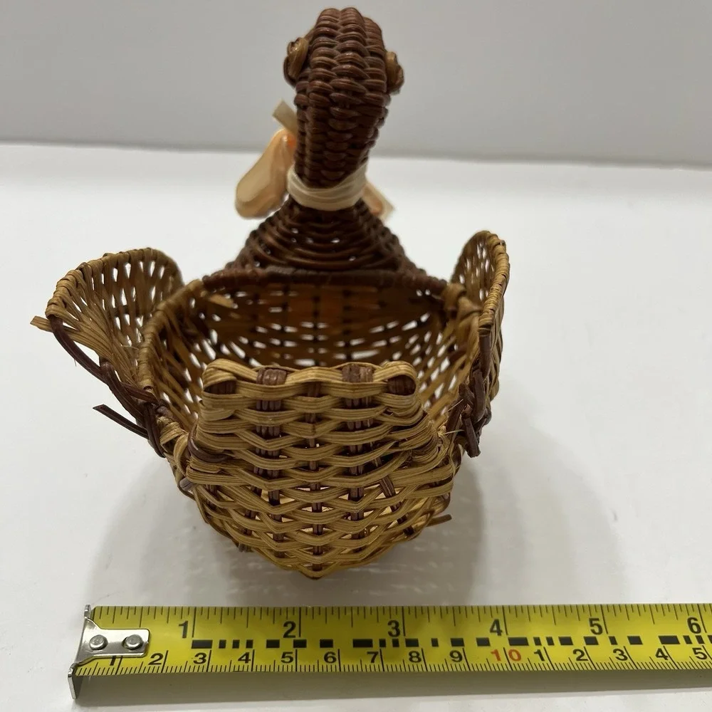 Vintage Hand-Woven Wicker Mini Duck Basket Ribbon Bow 5x5.5
